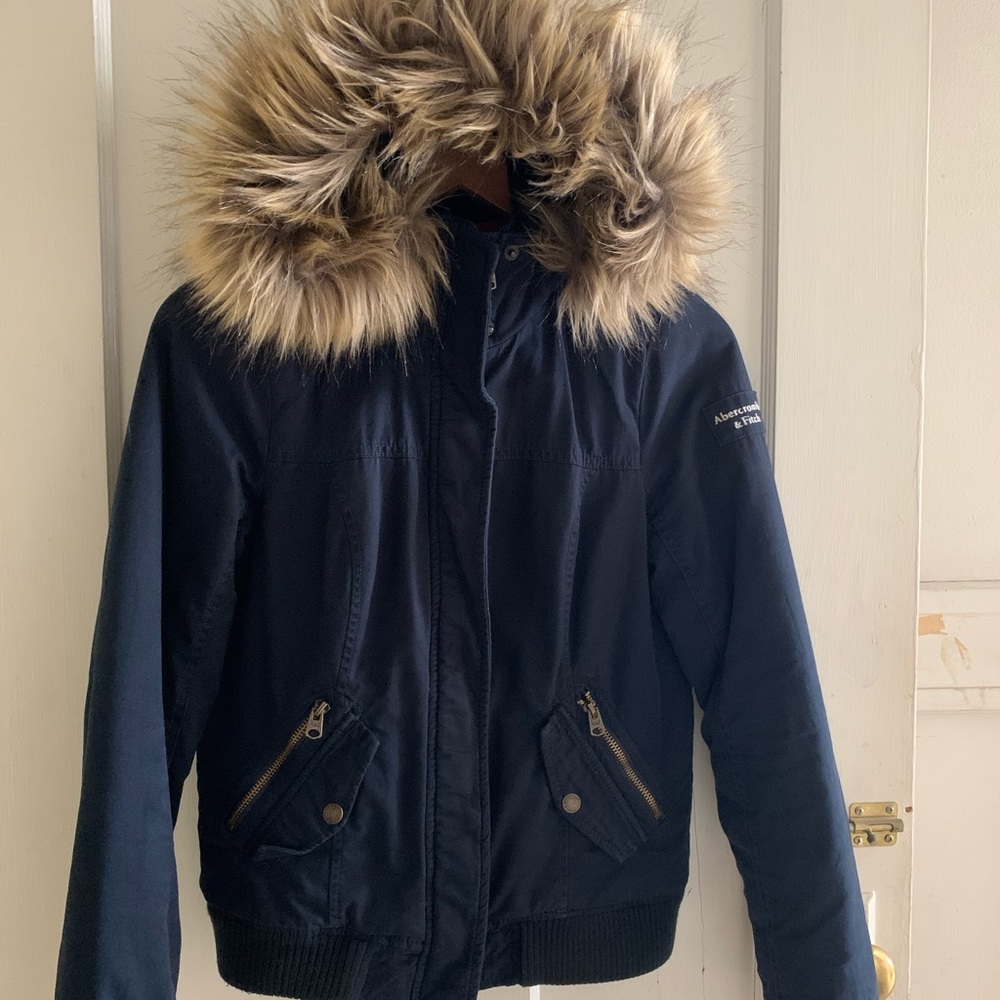 Abercrombie & Fitch Women’s Faux Fur Jacket Navy S